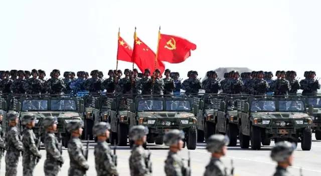 朱日和时刻——中国人民解放军建军90周年阅兵式目击记