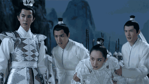 很多人对他的认知是民国戏里一场场的旗袍秀