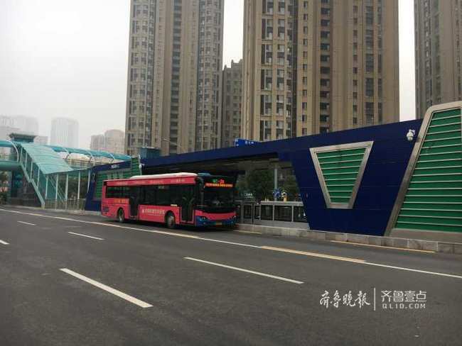 济南:BRT3正式开上纬十二路!2块钱能绕中心城