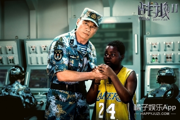 《战狼2》虽然很酷,但爆头、断肢的暴力场面,