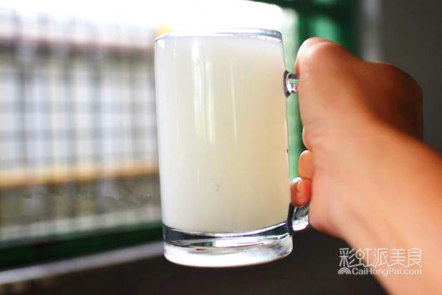 马来西亚丨南洋梦幻之酒,美食家蔡澜也赞过的椰花酒-彩虹派美食