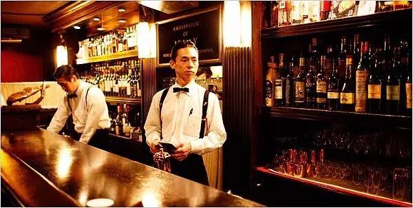 他用一年往返日本30次的经历，还原最真实的日式酒吧