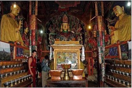 西藏地理丨千年风吹雨洗完好如初的寺院,记聂当卓玛拉康度母神庙