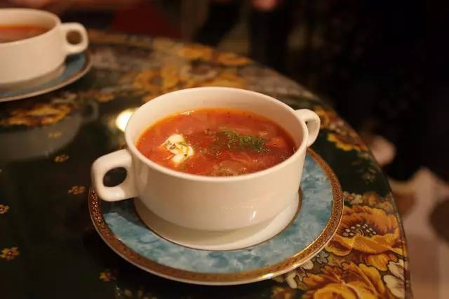 一碗正宗的海派罗宋汤是怎么样的？