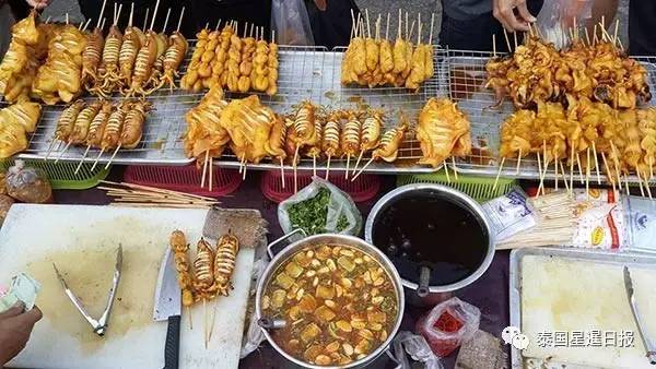 风靡全泰的鱿鱼烤串，“吃货”的必点佳肴