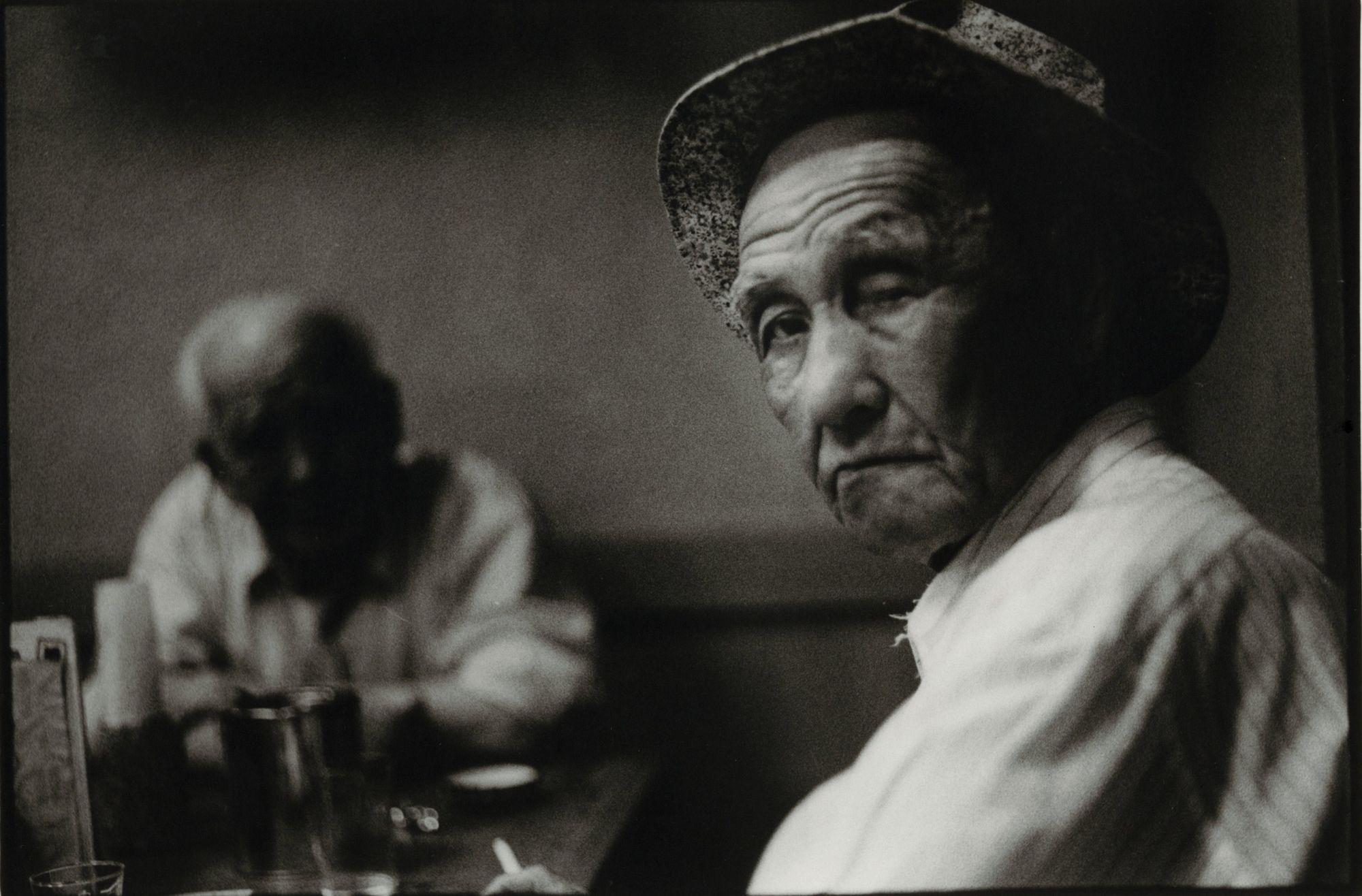 表里不一虚伪的人图片