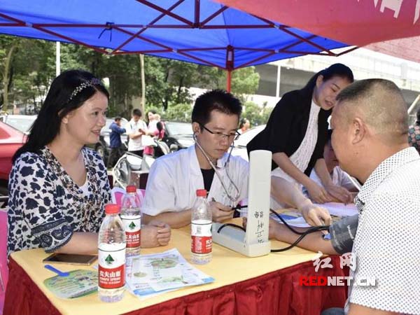 计生流动人口信息报道_关于开展流动人口落实人口计划生育法的自查自纠报告(3)