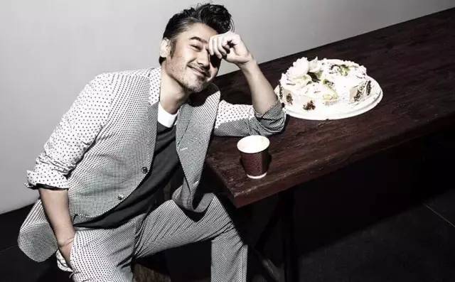 吴秀波:20岁摇滚少年,30岁无业中年,40岁国民