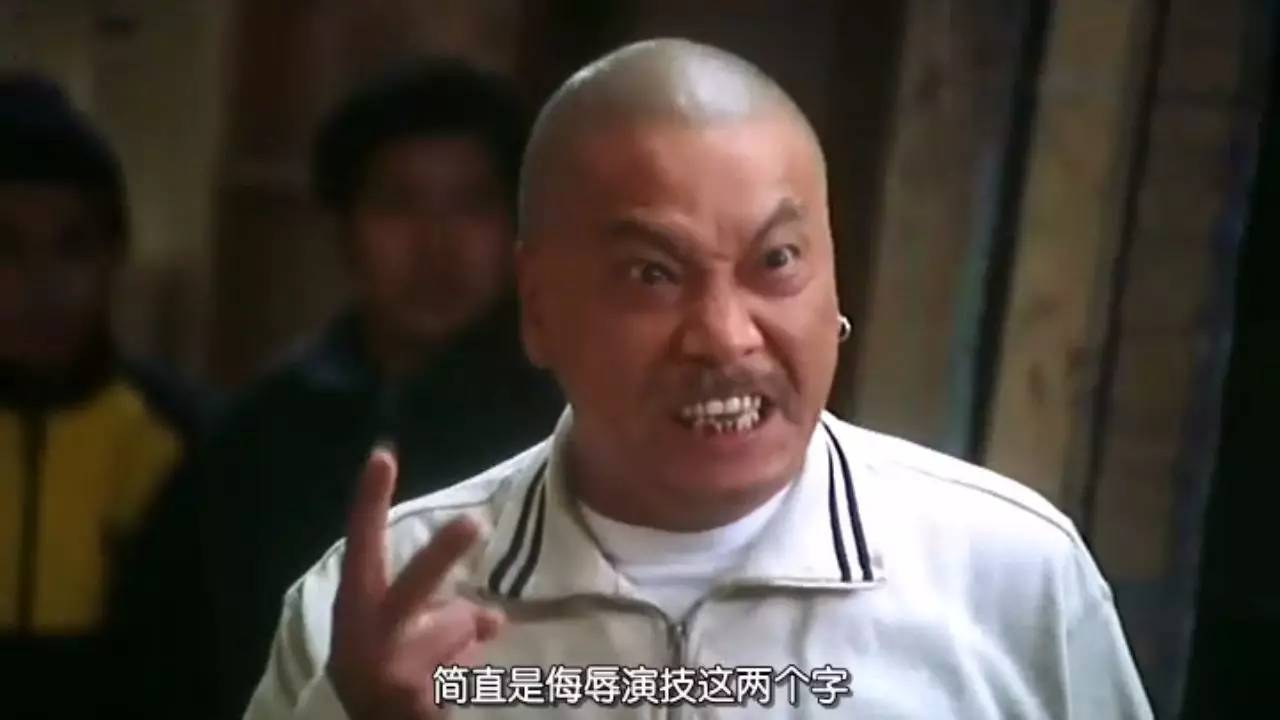 你在别人朋友圈里看傻子,装傻的人在人生巅峰笑着看你