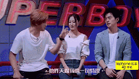 《快乐男声2017》赛程过半,上周五的踢馆赛,选手们也第一次脱离导师的