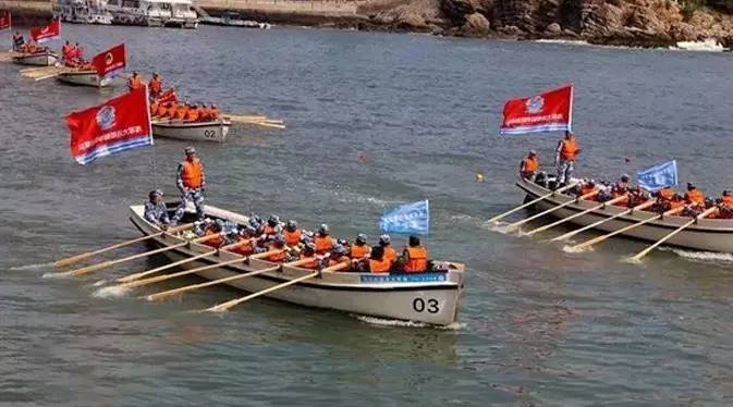 海军举办“海峡勇士-2017”横渡渤海海峡舢舨邀请赛