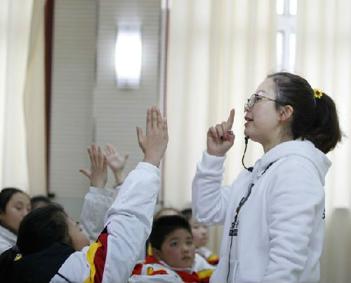 新报称南京猥亵女童案震惊舆论：中国性教育需反思