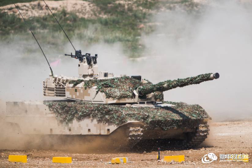 军迷福利！国产新锐坦克装甲车首度集中亮相，超炫酷！
