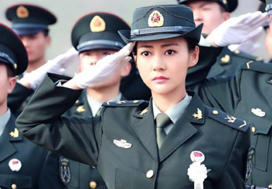 曾霸屏的军旅题材《特种兵》系列电视剧,美女