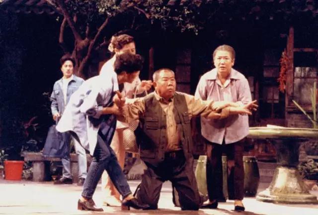 北京人那点精气神，都在他的戏里