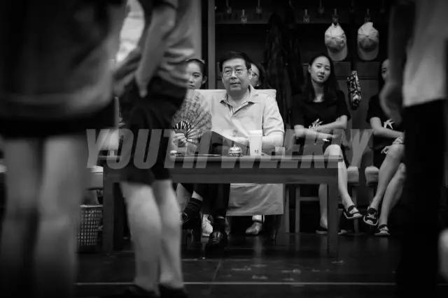 北京人那点精气神，都在他的戏里