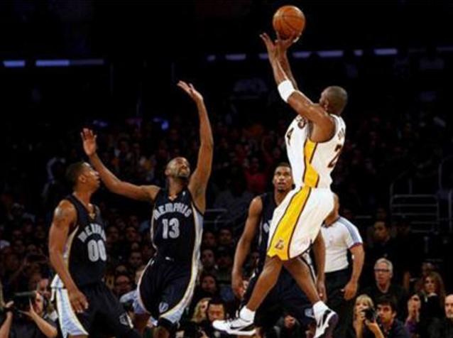 NBA史上七大后仰跳投高手,吉诺比利不可思议,科比美如画!