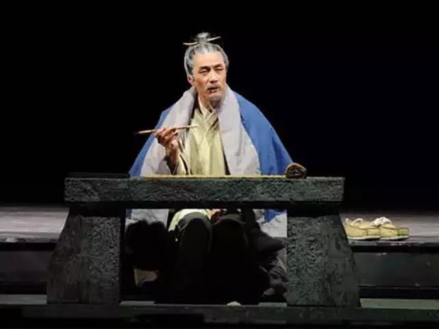 北京人那点精气神，都在他的戏里