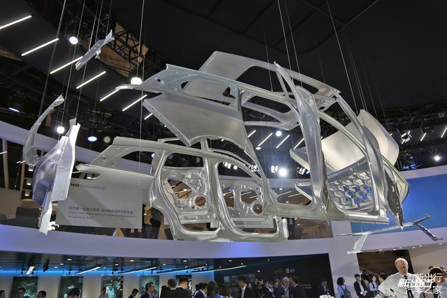 蔚来ES8全铝车身结构的展示