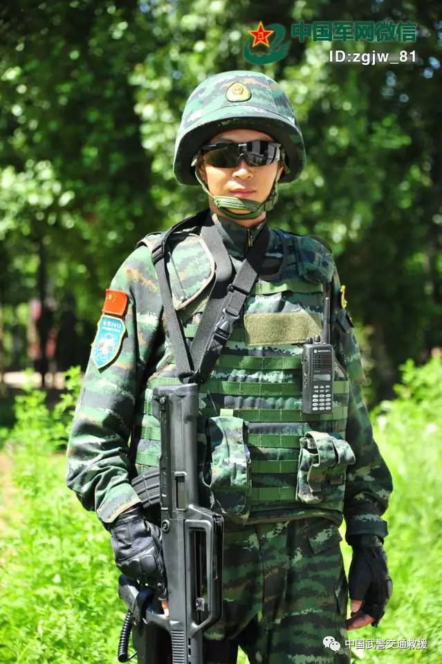 海拔近4000米的高原藏区,有这样一群腼腆硬汉