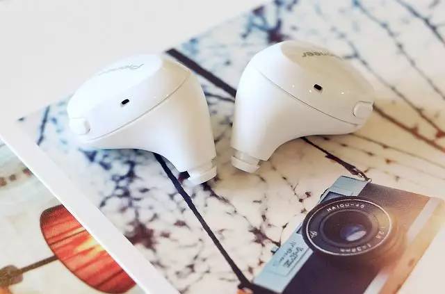 苹果AirPods太贵!有高性价比分离式蓝牙耳机推