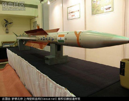 中国超级导弹亮相!可打击400公里外战机,美军直言威力太强(图10) 铁血网提醒您:点击查看大图