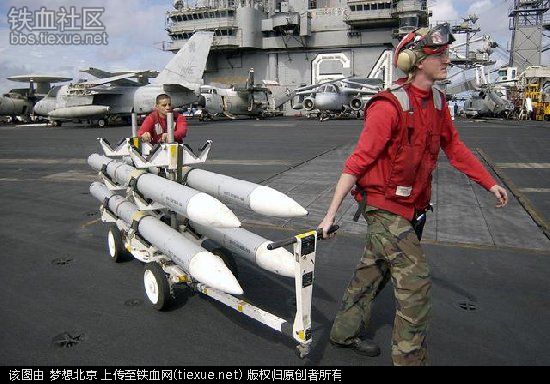 中国超级导弹亮相!可打击400公里外战机,美军直言威力太强(图19) 铁血网提醒您:点击查看大图