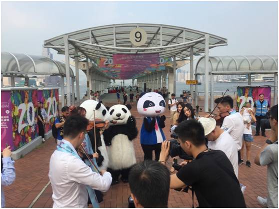 “天府乐章?畅响蓉港”成都城市宣传活动 轰动香港天星码头
