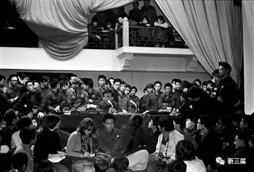 北大中文系77级：数风流人物，还看当年