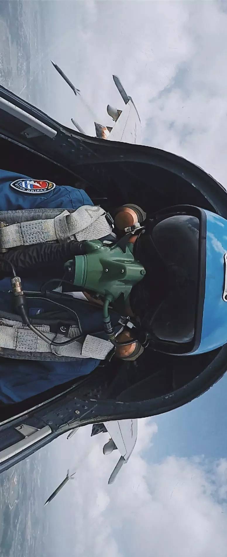 震撼!中国海军歼11B官方宣传片发布,自由空战