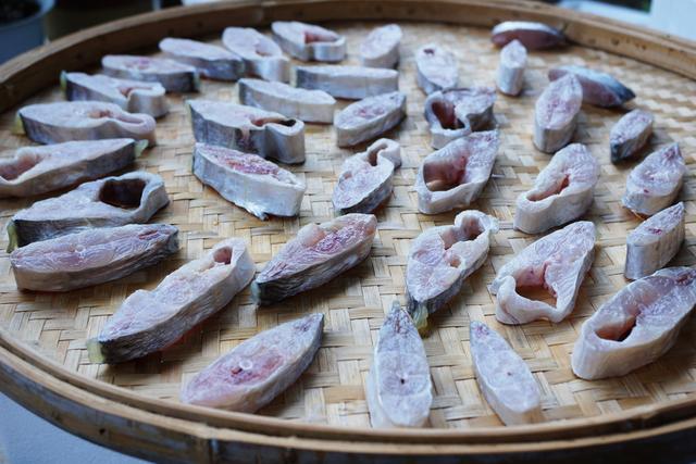 潮汕渔谚为什么要说“正月带鱼来看灯”呢？