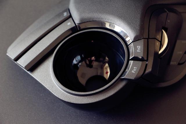 CAD必备？比多数游戏鼠标手感更好-宜丽客无线轨迹球鼠标体验