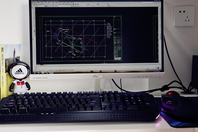 CAD必备？比多数游戏鼠标手感更好-宜丽客无线轨迹球鼠标体验