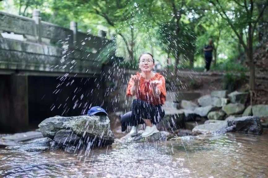 可以用什么来形容小溪 5F7A969E223FD6A3F3CDBC822551A079B2C23226_size93_w865_h577.jpeg