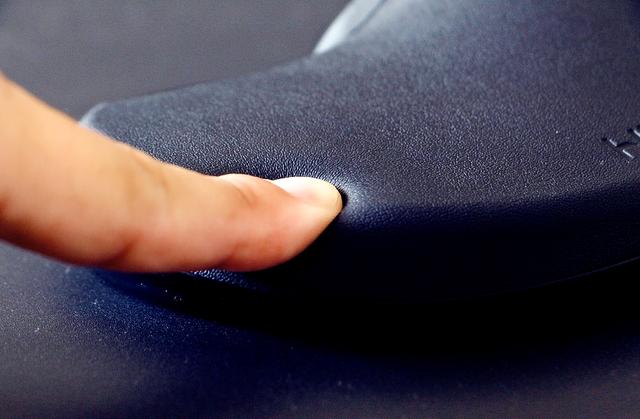 CAD必备？比多数游戏鼠标手感更好-宜丽客无线轨迹球鼠标体验