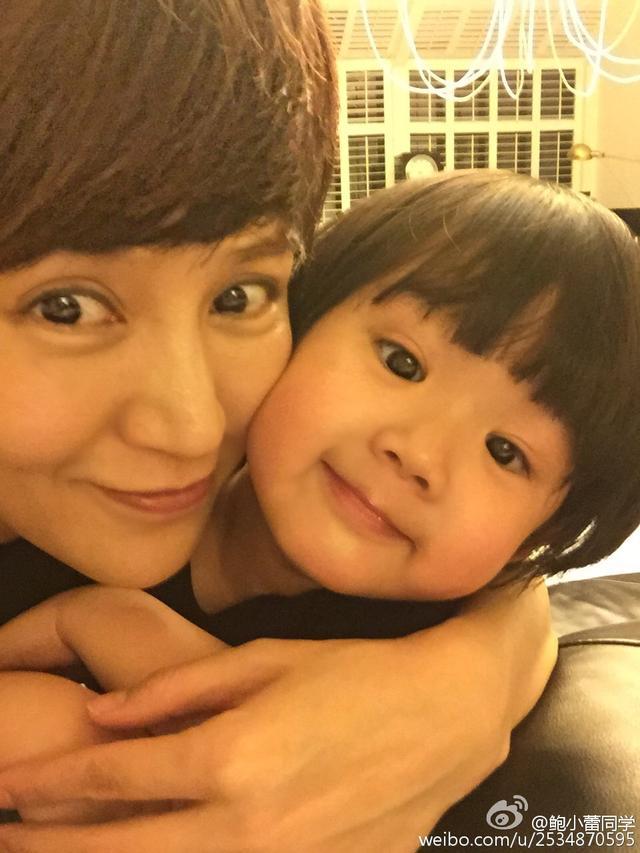 陆毅和女儿日常合影，大家竟然为了是姐姐还是妹妹这个问题吵翻了