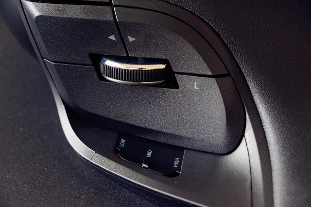 CAD必备？比多数游戏鼠标手感更好-宜丽客无线轨迹球鼠标体验