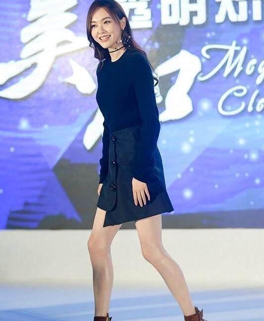 看当红花旦儿时照片,赵丽颖可爱郑爽变化大,杨幂真没整容_皮皮网 看当红花旦儿时照片,赵丽颖可爱郑爽变化大,杨幂真没整容