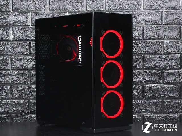 京东搜索机箱 给我推荐的竟然是这几款 