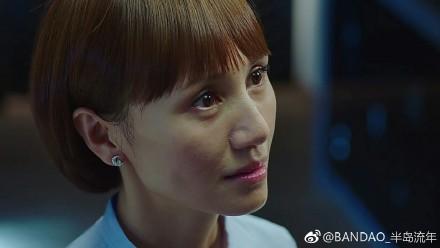 小陶虹晒了一组写真,这双眼睛把网友吓得不轻