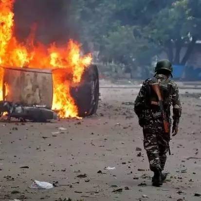 印度西北部大规模骚乱！31人死数百人伤上千人被逮捕