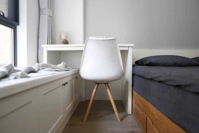 飘窗可以做梳妆台吗 0DC075E1B7336B10D0FD1075A134293F341D71F3_size19_w640_h427.jpeg