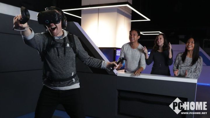IMAX与Cineplex联合 率先在加拿大开设VR体验中心