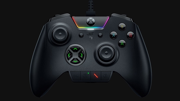 逼格爆表！雷蛇推Xbox One专用手柄 RGB信仰灯加持