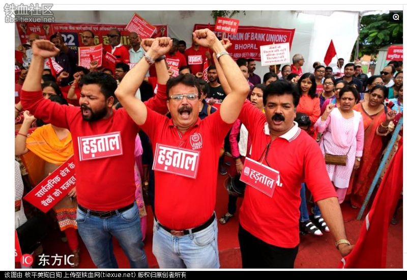 印度又爆发内乱了!印度多地完全瘫痪!(图8) 铁血网提醒您:点击查看大图