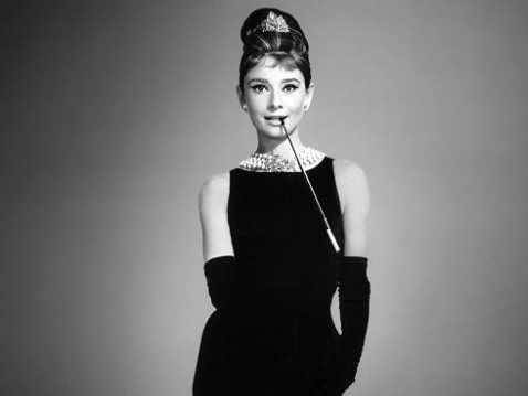 杨幂人称小赫本,模仿奥黛丽赫本真假难辨,赵丽