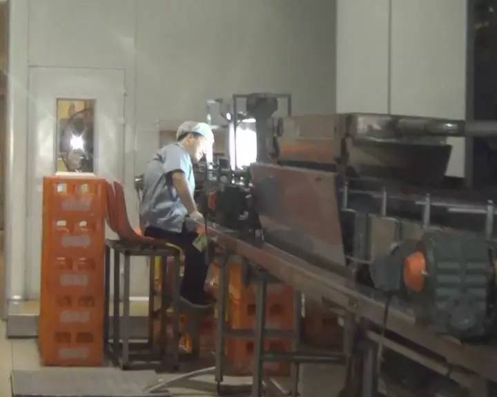 北冰洋汽水 为什么喝完就打嗝?