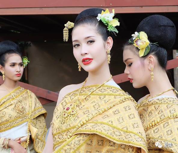 20岁泰国人妖选美皇后比颖宝可爱,比范爷妖艳,比郑爽