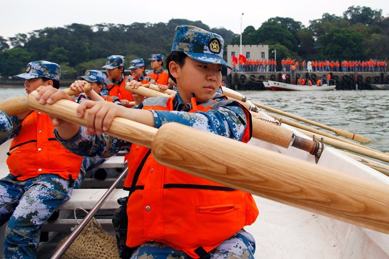 王者归来!南海舰队某训练基地18名"海峡勇士"载誉凯旋