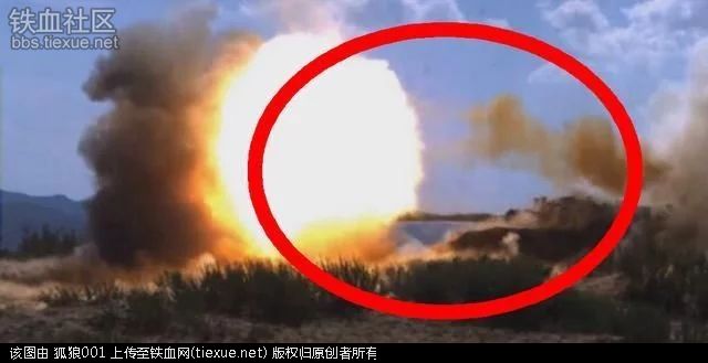 一发120火箭弹直奔中国坦克:巨响之后，美军害怕的事发生了